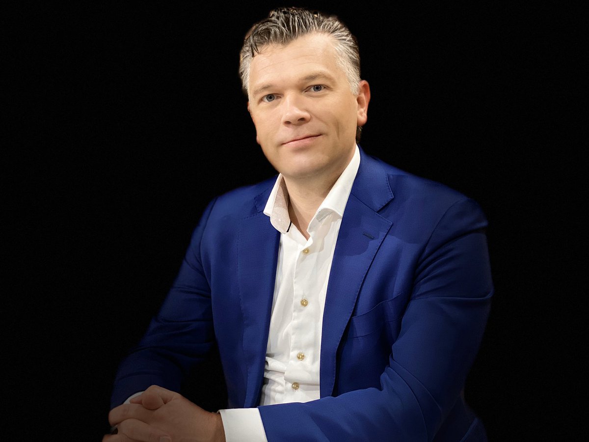 Nederland gaat langzaam aan open. Werkgeversvoorman Hans de Boer van <a href="/VNONCW/">VNO-NCW</a> is hierover bij #WNL, samen met parlementair journalist <a href="/wouterdewinther/">Wouter de Winther</a> van de Telegraaf en zorgbestuurder <a href="/KruizingaS/">Suzanne Kruizinga</a>. Tot aan de briefing van <a href="/rivm/">RIVM</a> op NPO1. Goedemorgen NL! npostart.nl/goedemorgen-ne…