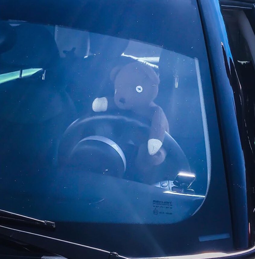 Londonmini1's tweet photo. As its Fursday (Not sure he has a licence)
https://t.co/64Pk4hVEqa
#Mini #Fursday #Bear #MiniDealer #Love #Smile #Happy #Cars #Cool #Drive #RoadTrip #StaySafe #Fast #MiniRepairs https://t.co/yF7kky7Tc8