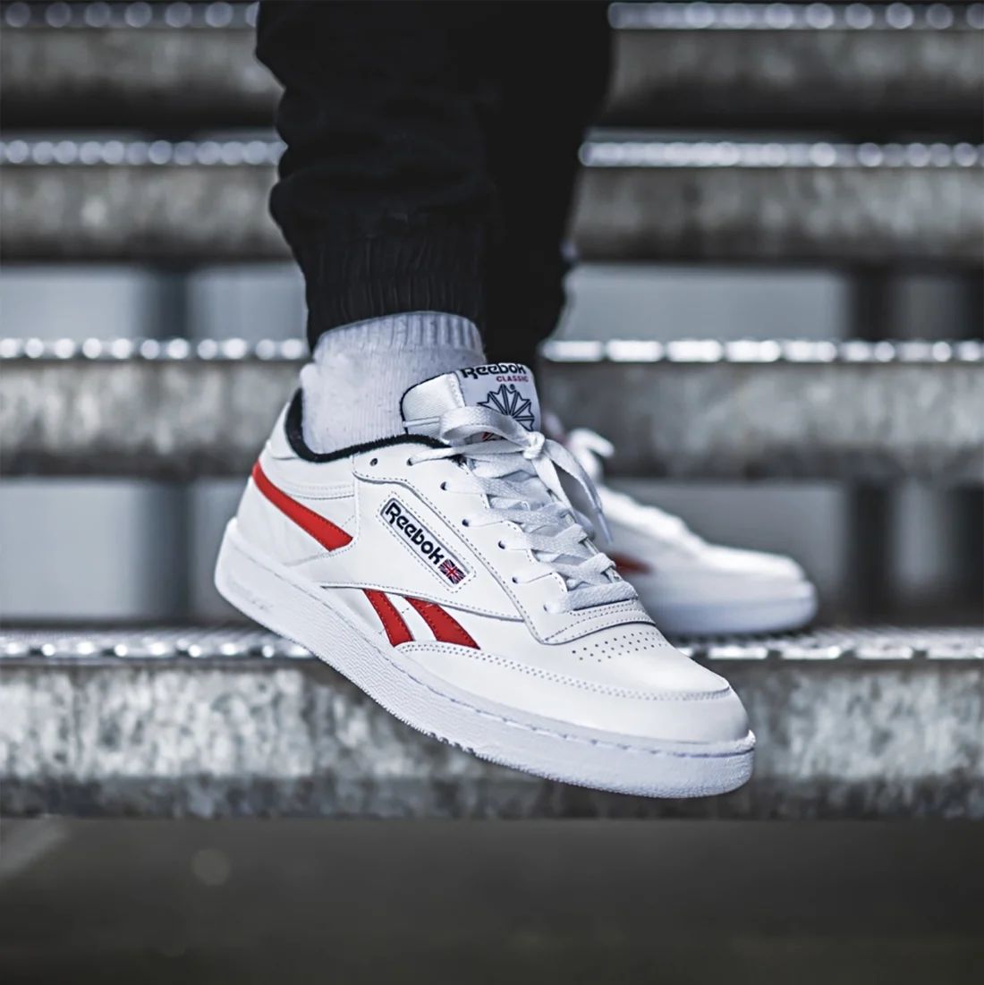 Reebok Club C Revenge Erkek Günlük Spor Ayakkabı

Ürün Kodu: EF3220-001

Ürün Fiyatı: 354,00 TL

Keşfet: bit.ly/3fdGiNf

---------------------------------------

. %100 Orjinal ürün
. Kolay ve Sorunsuz İade 
. Kapıda Nakit ve Kredi Kartı ile  Ödeme imkanı