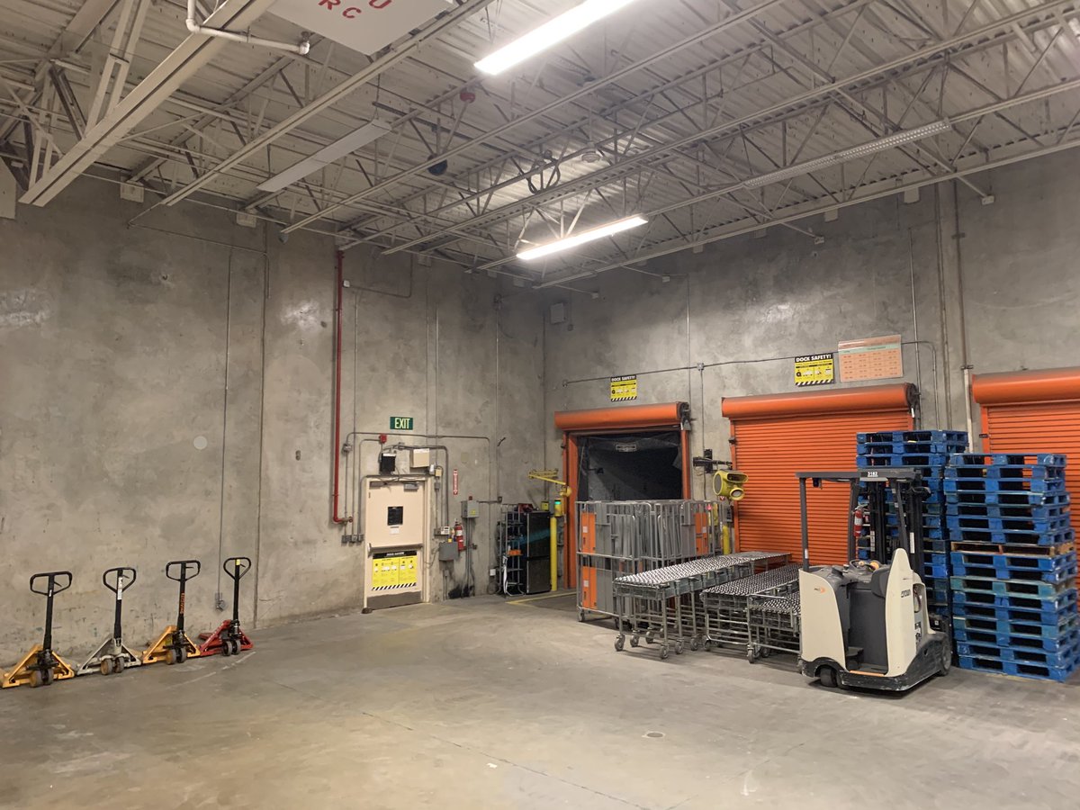 Mel Wright (@melwrig38594447) on Twitter photo This is Team Work at its finest. 6380 Freight Team makes freight look easy night after night. #NothingComesBack This is Team Work at its finest. 6380 Freight Team makes freight look easy night after night. #NothingComesBack