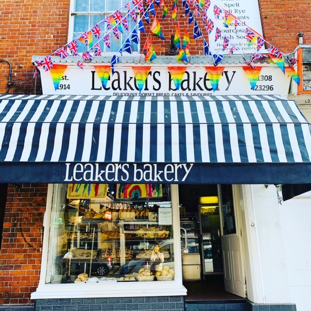 Bread baked. Bunting up! Wishing you a wonderful holiday weekend. 🇬🇧✌️🌈Open Today and Saturday til 1pm. 🥳 Closed Friday.