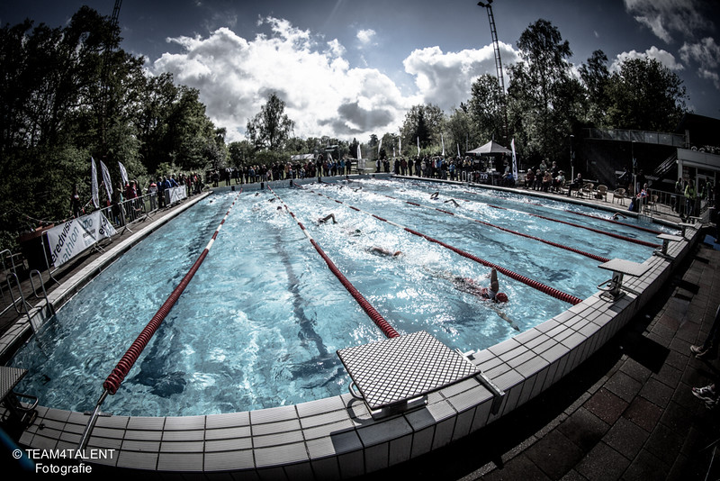 Samen strijden, teamwork, tactiek, passie en plezier in triathlon als teamsport.👊😃💥 Het was er toen, het is er nog! We houden het vast, wachtend op het moment dat we weer mogen racen... #throwbackthursday #13mei2012 #Eredivisie #eerstekeer #kijktip!🎞️bit.ly/2WAOChf