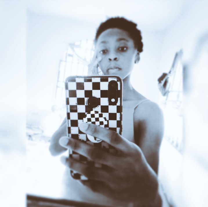 EfemenaJanet's tweet image. How's your lock down experience?? 
As for me, I've practically been sleeping,eating,watching movies. 
But well the good part is I've read those books I haven't had time to read; I have had Alot of time to also think about what I really want in life. 
#Lockdownexperience