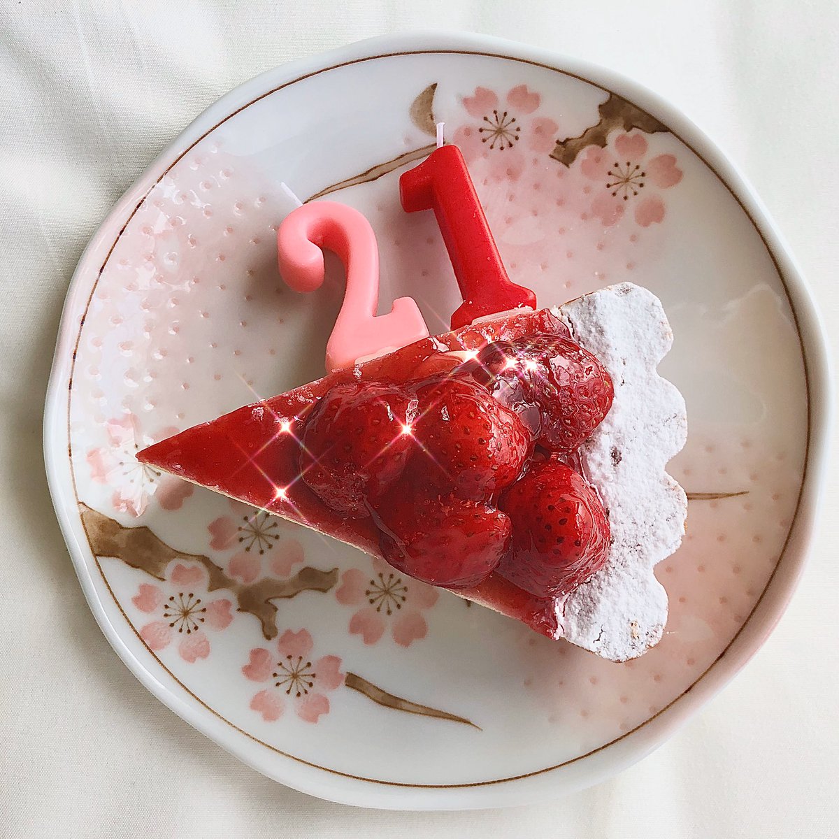 RE_Non_Tsu_'s tweet photo. 🎊🎉ᎻᎯᎵᎵᎩ ᏴᎥᏒᎢᎻᎠᎪᎩ🎉🎊
わ！た！し！！！

おめでとうください🥺🙏🏻

21歳🤜🏻🤛🏻になりました！！！！！！！！！

某コロナのせいで活動出来てないけど、
撮影会モデルやってますので収束したらまた沢山撮ってください📸

21歳ののんつーもよろしくお願いします🎂 https://t.co/oUHUc5SWci