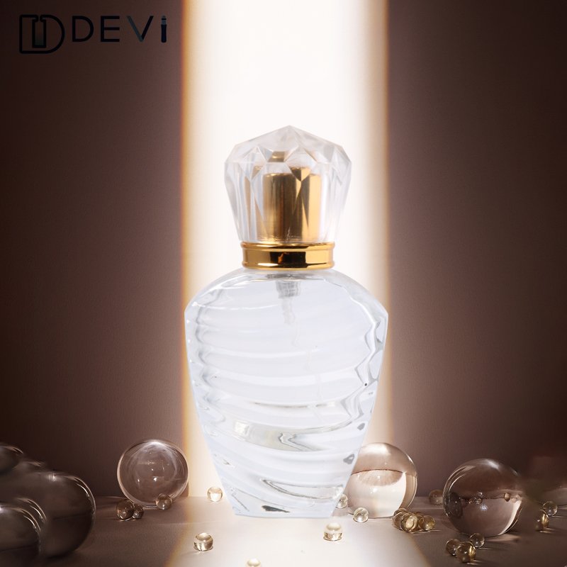 BottleDevi's tweet photo. Devi Wholesale Luxury 100ml glass perfume fragrance bottles with decorated #GlassPerfumeBottle #EmptyPerfumeBottle #deviglass #PerfumeBottle #100mlGlassPerfumeBottle #fragrancebottle https://t.co/lsCFEnQWbU