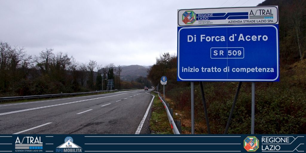 astralmobilita's tweet photo. ⛔🚧 #SR509 #ForcaDAcero
fino al #31maggio, chiusa per #lavori di messa in sicurezza a cura di #AstralSpa dal km 33+100 al km 34+500 circa
@Emergenza24 @Ciociaria24
@TG24info @WazeLazio @sea_online
@Meta_Magazine
#viabiliLAZ https://t.co/PrJLoU6tLg