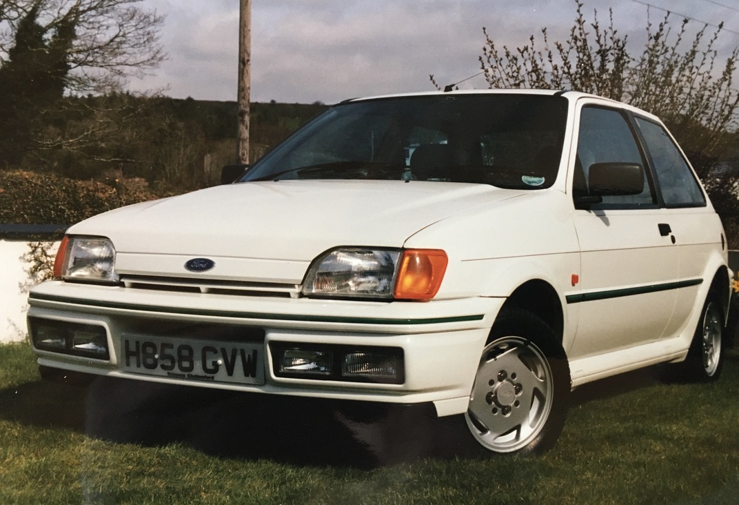 Gerard Quinn In My Search For More Information For The New Owner Of My 1991 Ford Fiesta Rs Turbo I Found Various Photos Including One Of A White Ford Xr2i