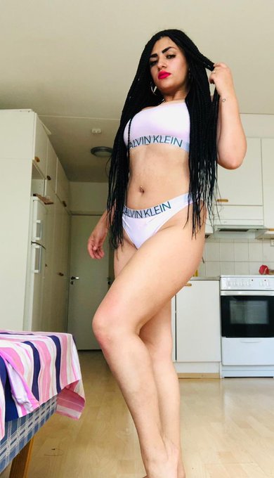 Bella - xoxo #snapme https://t.co/MUXhdN86ZC https://t.co/DyBesNAekz