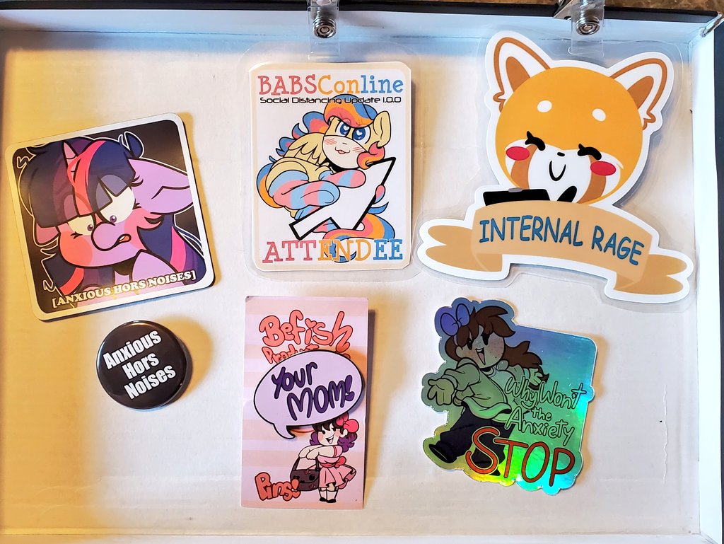 TekCharlie's tweet photo. Yay @BefishProd things! #BABSConline https://t.co/eF2k0BcRdQ