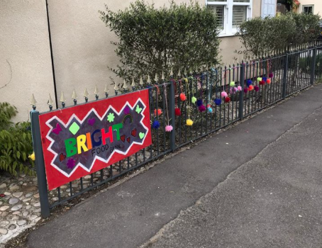 BrightBarlby's tweet photo. BRIGHT village foodbank to help support #Barlby village residents, thanks to donations from local people &amp; local businesses #BrightBarlby https://t.co/LhNyUgMJxe