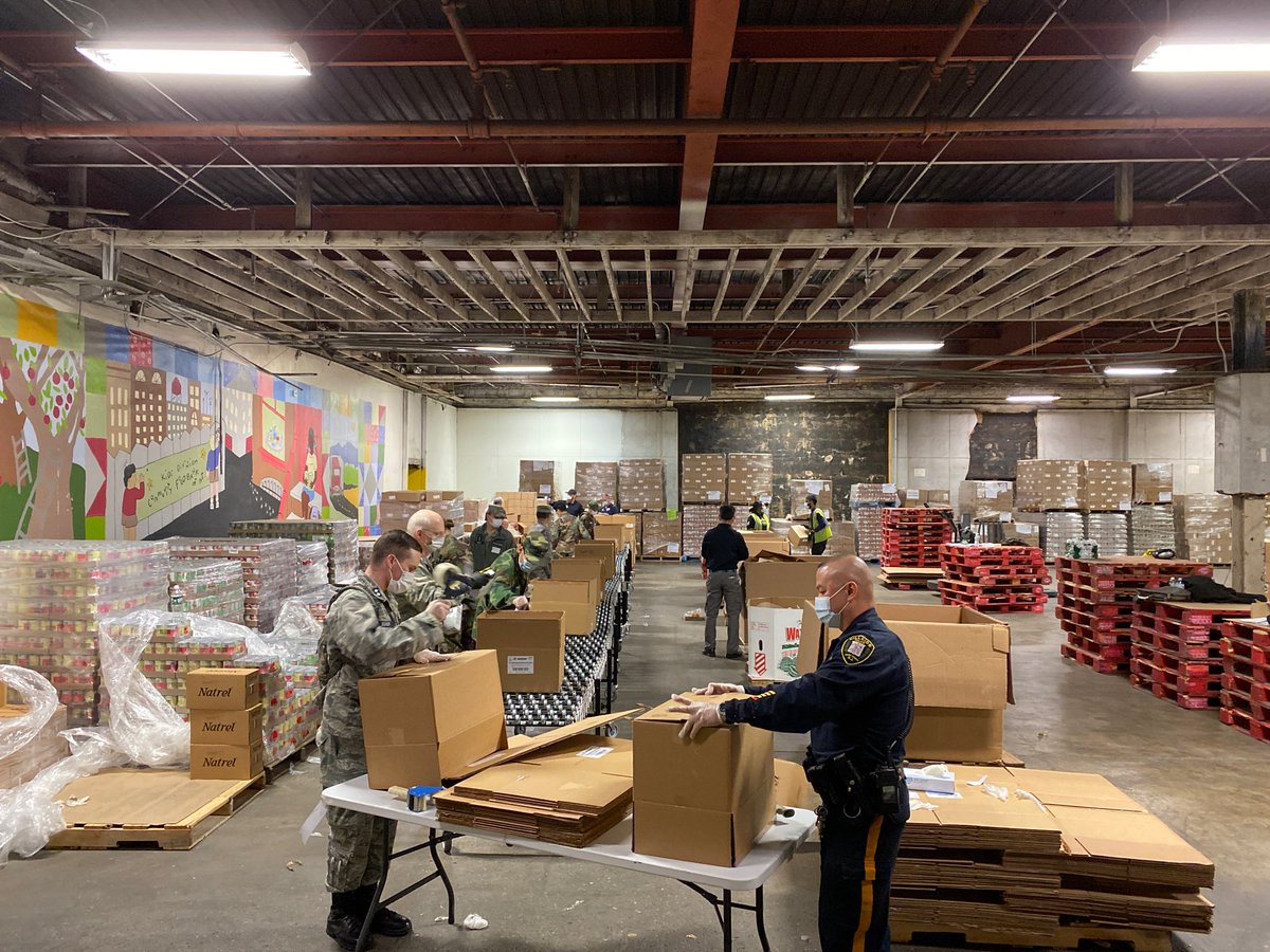 CFBNJ's tweet photo. #CFBNJ's ongoing response to the pandemic would not be possible without the dedicated members of the @CivilAirPatrol NJ Wing, who have packed over 750,000 meals in the last six weeks, setting a one-day record yesterday of over 60,500 packed between our Hillside and EHT locations! https://t.co/IxbLVYd6Qk