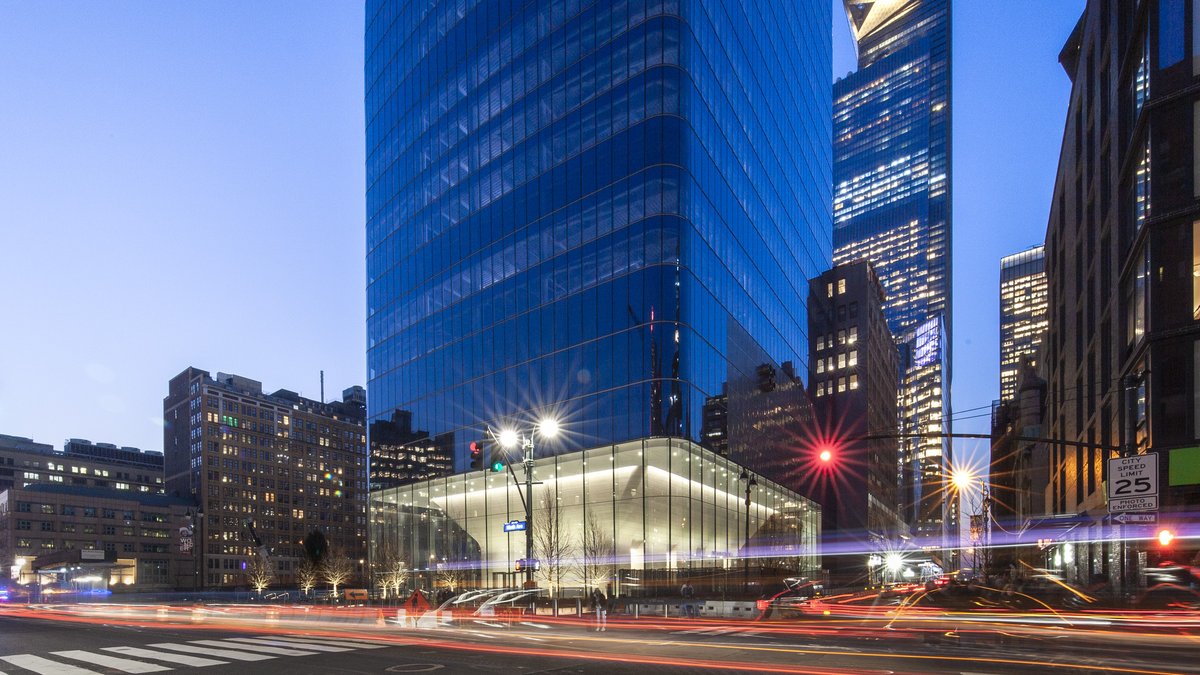 One Manhattan West looks good in any language, if we do say so ourselves 😉 Bulgaria's City Media Group talks with SOM's Georgi Petrov about the #NewYork skyscraper. bit.ly/3cySSof