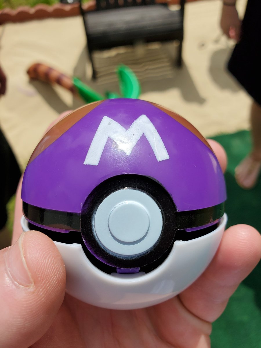 HerculesBenchpress tweet media