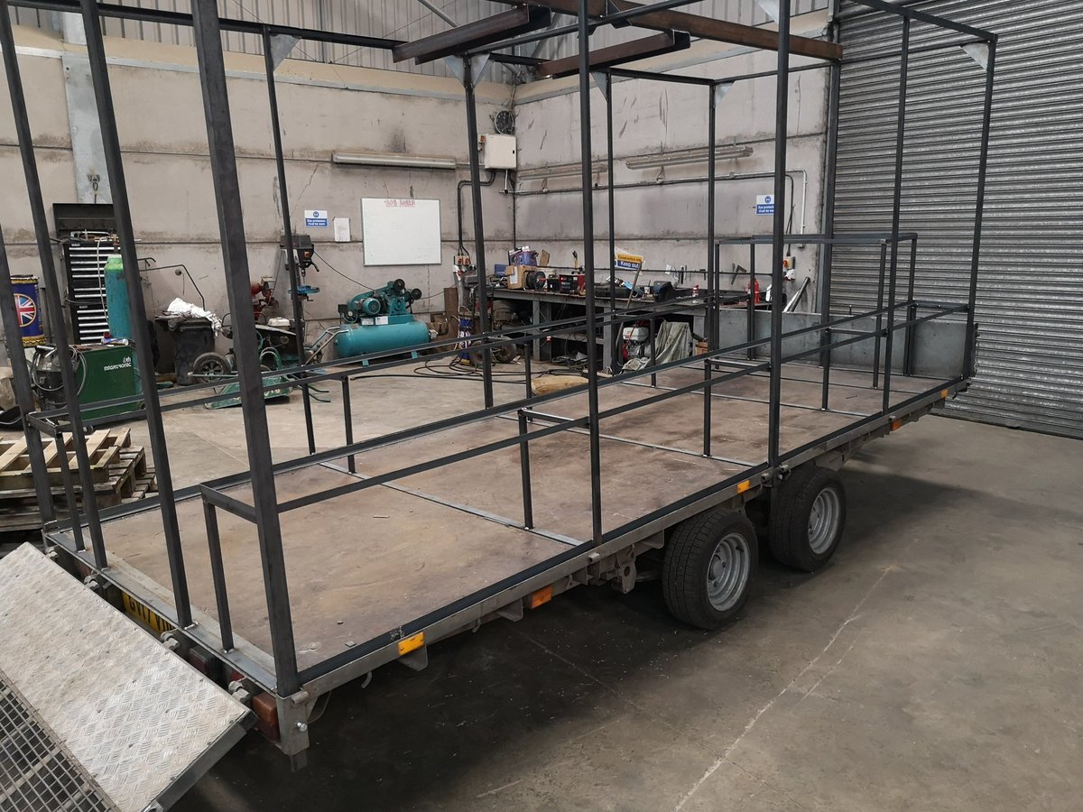 HandyTraps's tweet photo. Shoot trailer or personnel trailer i did for a local estate. They wanted a bespoke trailer made to their own specifications and to suit an existing trailer. The idea being is that it can be lifted on and off as required. https://t.co/mktLKFO2Ki