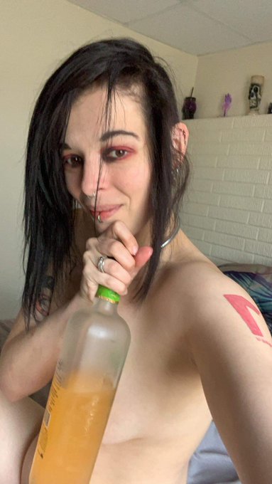 Celebrating my loss of a job on https://t.co/edvw88tOvA come in say hi and help cheer me up. #COVID19<a href="/tag/survivor"class="tags"><span>#survivor</span></a><a href="/tag/restaurants"class="tags"><span>#restaurants</span></a><a href="/tag/chaturbate"class="tags"><span>#chaturbate</span></a><a href="/tag/camgirlonline"class="tags"><span>#camgirlonline</span></a>
