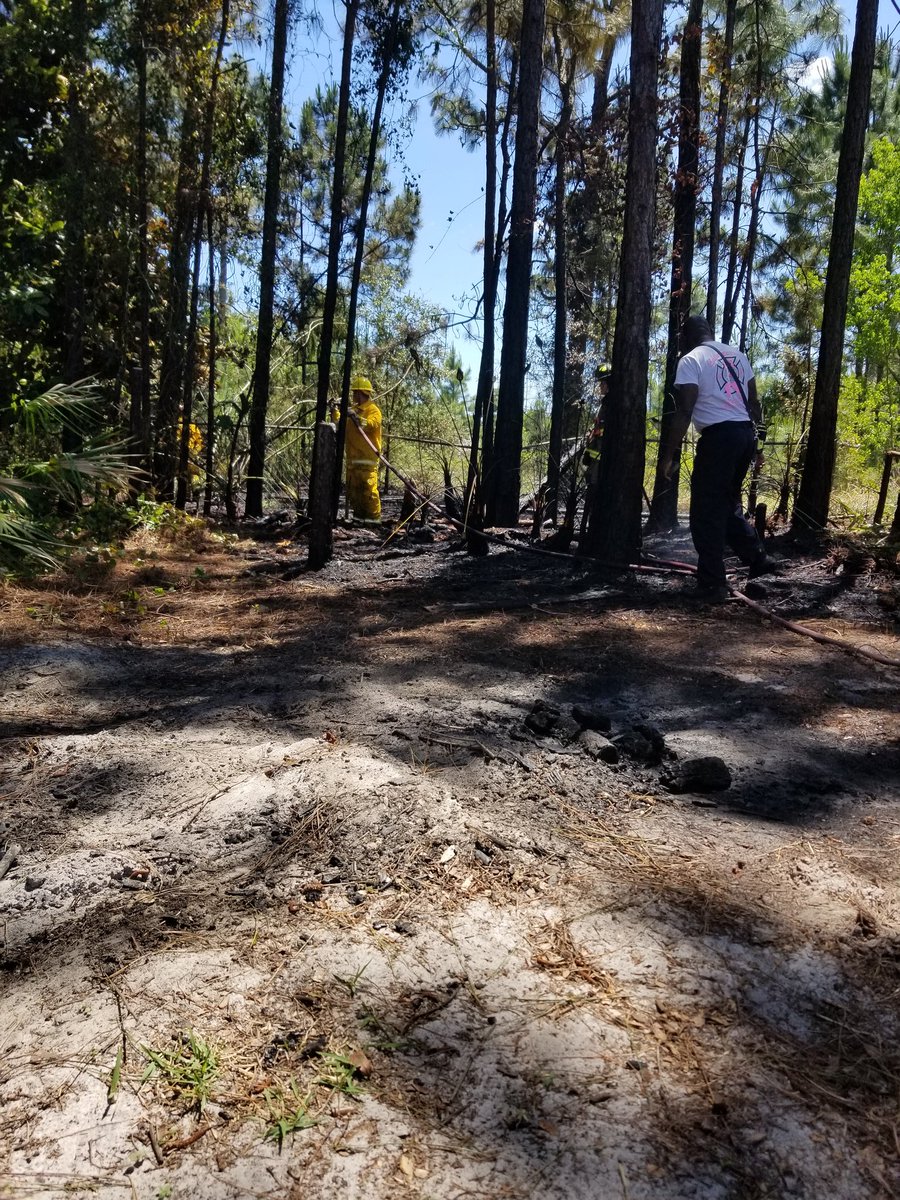 NavarreFire's tweet photo. Santa Rosa County has established a county burn ban. Please don't burn and stand by for further details. https://t.co/m3fK53gICv