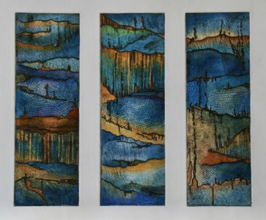 pegmorrisart's tweet photo. My latest KAOS Art Window features my Erosion series of hand-coloured etchings and a unique collagraph from my Elements series. DM me for details.
#artwindow #printmaking #collagraph #etching #handcolouredprint #abstractart #notopenstudios #supportartists @KingstonAOS https://t.co/KJGQajxRzh
