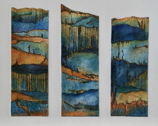 pegmorrisart's tweet photo. My latest KAOS Art Window features my Erosion series of hand-coloured etchings and a unique collagraph from my Elements series. DM me for details.
#artwindow #printmaking #collagraph #etching #handcolouredprint #abstractart #notopenstudios #supportartists @KingstonAOS https://t.co/KJGQajxRzh