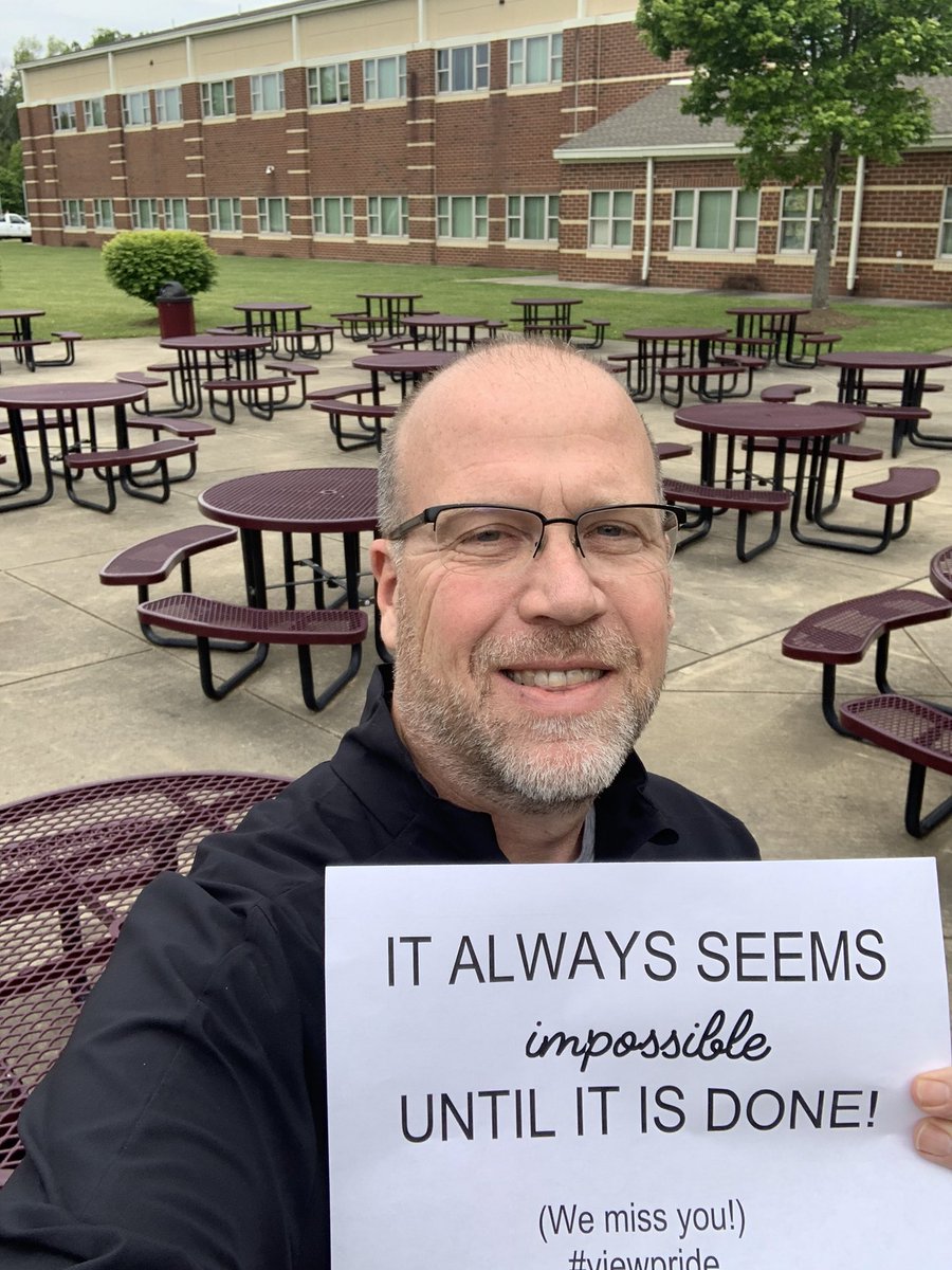 DStempSCPS's tweet photo. Missing my Wildcats so much!  It’s positive sign Thursday!  Stay Positive! #viewpride https://t.co/2YfnYM9NGJ