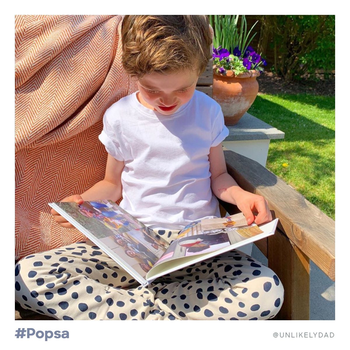 “We may not be with Kai’s grandad this year, but popping this in the post will let him know we’re thinking of him.” @unlikelydad is using lockdown to send photobooks to lucky friends and family. Good on him for making the most of a difficult time 😊 #Popsa #photobooks