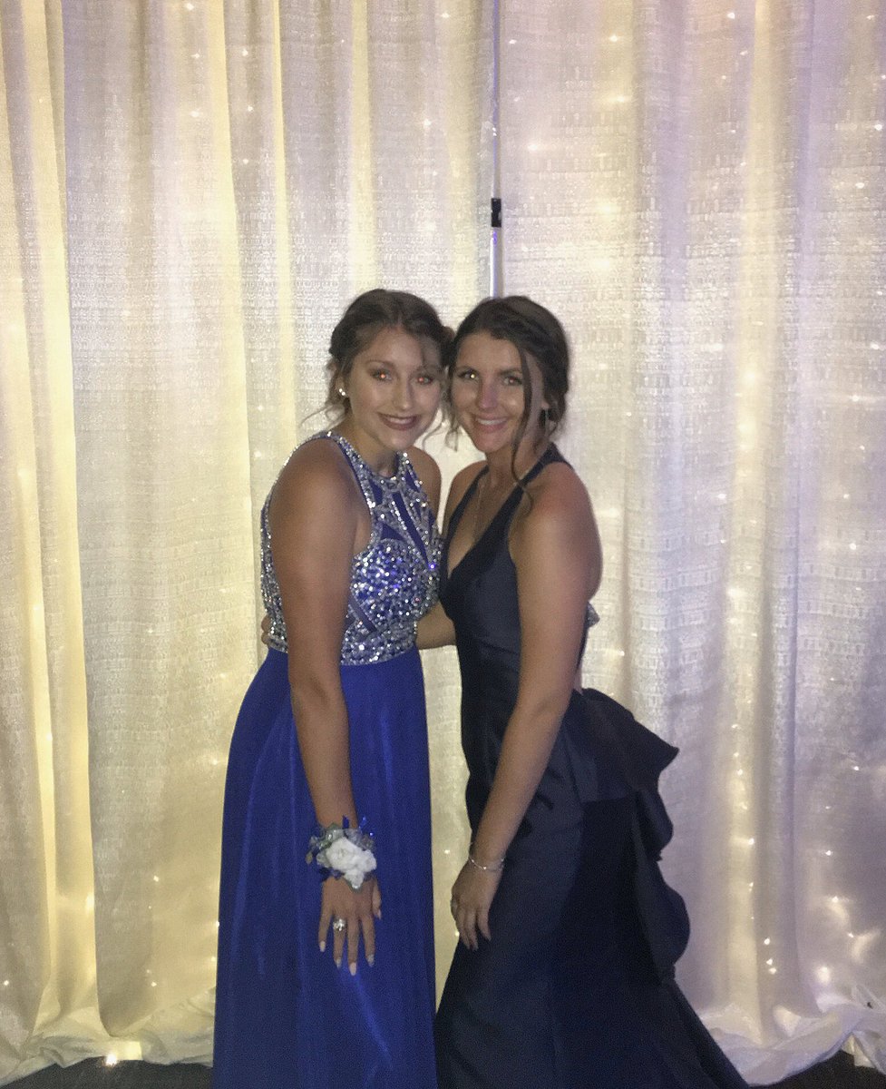 Maddymuhlig's tweet photo. I can’t belive you are technically an adult now! Thank you for always being there for me and helping me through every awkward stage I had while growing up<3 Happy birthday sis I love you forever🥳 @kenzieterry1 https://t.co/EubU6J8GqQ