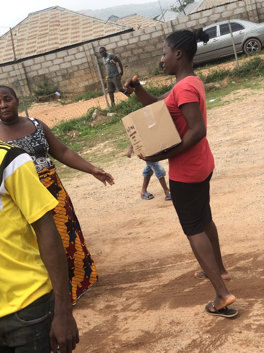 thefoodbni's tweet photo. “If we want to eliminate hunger, everybody has to be involved.”
#fbni #thefbni #sustainabledevelopmentgoals #socialimpact #socialresponsibility #sustainability #sdg1 #SDGs #feedingprogramme #communitydevelopment @DONJAZZY @cuppymusic @OgbeniDipo @davido @adekunleGOLD https://t.co/0eFrmNlN0P