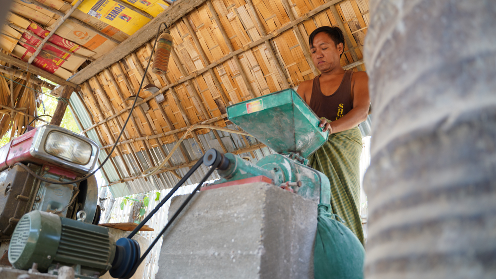 With support from Pact through <a href="/smartpowermm/">Smart Power Myanmar</a>, rural #entrepreneurs are gaining access to #electricity to boost their businesses and incomes. Learn more in this video >>> bit.ly/2u1VVnv #energyaccess #pactpromise <a href="/RockefellerFdn/">The Rockefeller Foundation</a>