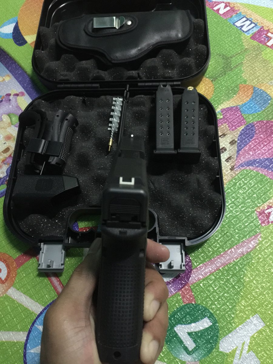 tor3744's tweet photo. G19เจน4 อุปกรณ์ครบตามรูป ระบบเเน่นๆสภาพ99.9% 22,000 บาทไทย สนใจทักมาคับ #ปืนหลุดจํานํา https://t.co/DcnmI2mb3E