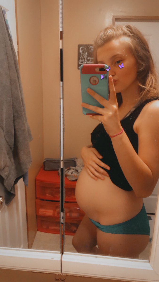 CBuskie's tweet photo. 24 wks 🖤 https://t.co/yhtmeIcrXy