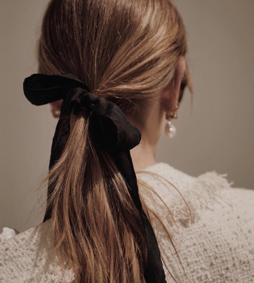 femmeduart's tweet photo. hair bows https://t.co/xMnC3ouC8a