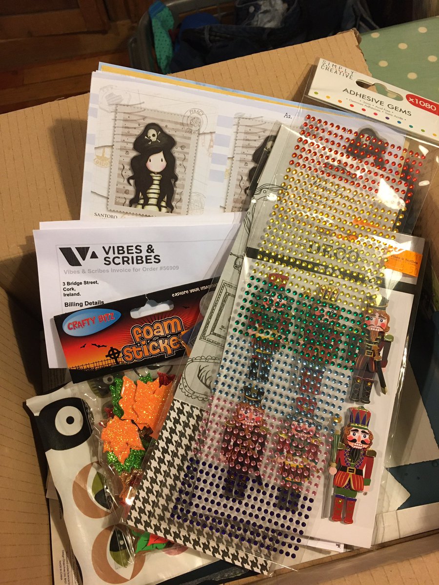 Muppetwriter's tweet photo. Thank you @VibesCraft for my craft goodies. They arrived earlier than expected which is always a plus! Cant wait to get stuck in to my new project... #crafting #Isolation #creativewriting #imagination #StayHome https://t.co/TVPnlODmkq