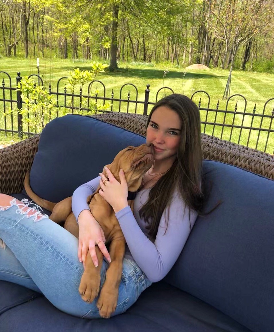 #Classof2020: Caroline H. will attend <a href="/SMU/">SMU</a> &amp; plans to major in Business. Her favorite things about MA are the friendships she's made with both students &amp; faculty. Advice: "Take advantage of the opportunities you're given, but make sure you set enough time aside for your friends."