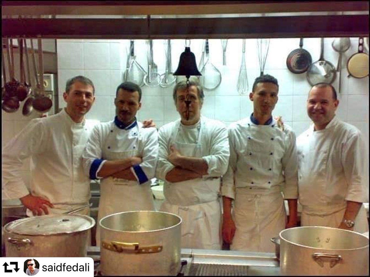 Gianni_Franzi's tweet photo. #repost Staff #ristorante #hotel Gianni Franzi💙 •᭙ꫀ ꪑⅈડડ ꪗꪮꪊ•#parco5terre #vernazza #cinqueterre #cheflife #restaurant #italianrestaurant #restaurantblogger #eatfamous #healthyfood #cheflife #lamialiguria #vacanzeitaliane #vacanzeinitalia #estate2020 #italia #liguria https://t.co/7hoWEbabDJ