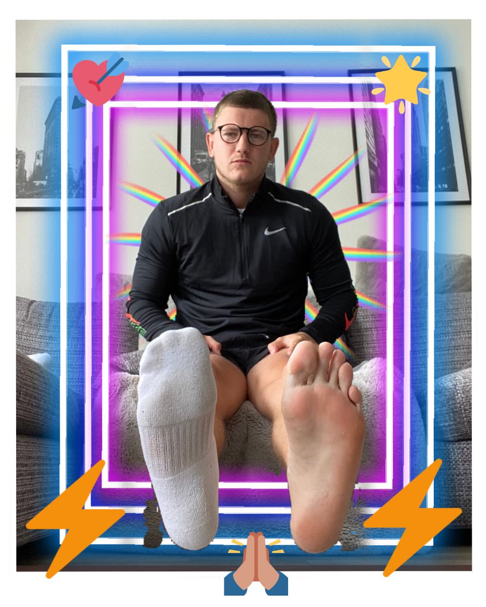 Deniz69372094's tweet photo. Homage to this amazingly superior London Master @Samdoolan4 ππ
#straightmensfeet
#malefootworship
#jockfootworship
#dominantalphamale
#malefootsoles
#realalphamales https://t.co/mDilpQXPkm