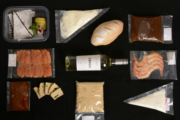 'Osadía de Crear lanzó un delivery con maridaje de los vinos de Susana Balbo'.
'Hoy es tiempo de cuidarse y quedarse en casa, por eso la cocina de Osadía de Crear se traslada a los hogares de los mendocinos'.
¡Gracias por la nota @Selvita87 y <a href="/YoInvitoMza/">Yo Invito 🍷🍽</a>!
bit.ly/2Z1KOZj