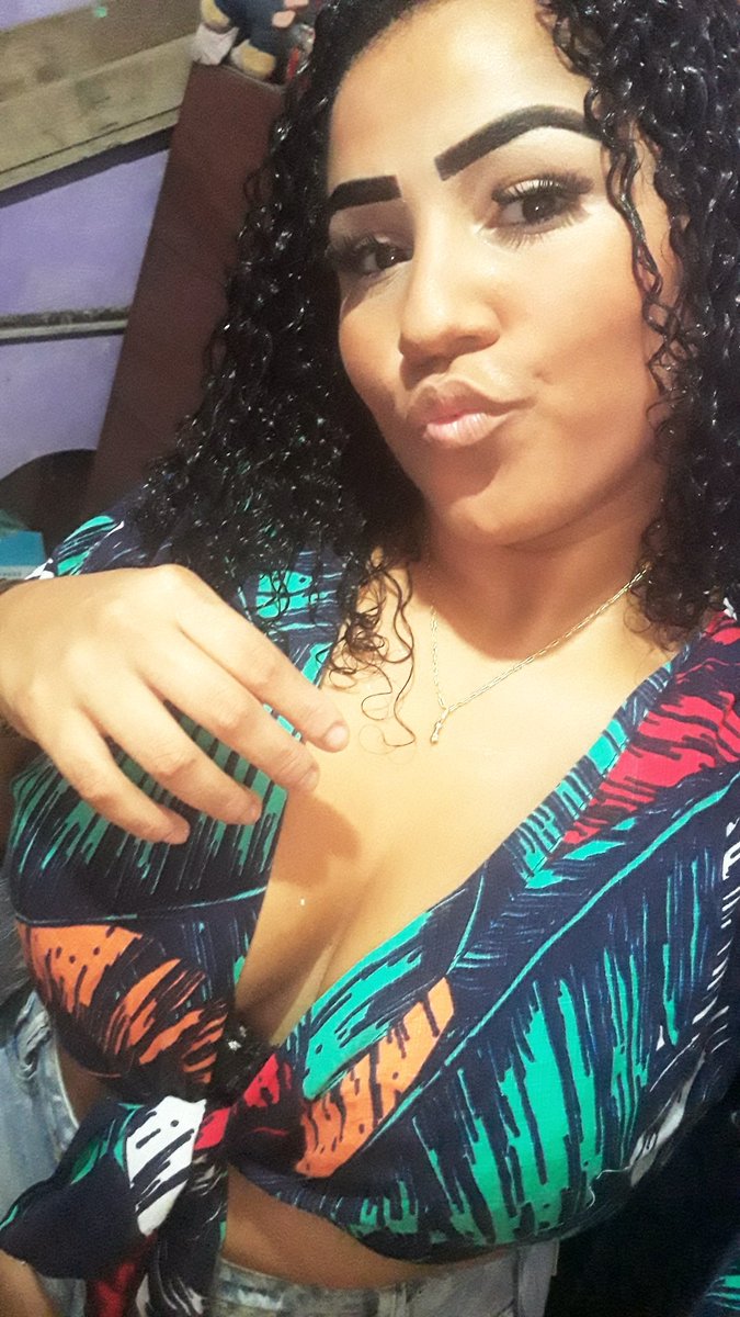 Inarinhaa22's tweet photo. Tbt né!!🥰😘 https://t.co/C7Ruc3SIFA
