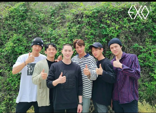 ChanRem61's tweet photo. chen😭❤❤
#SUHO 
#WEAREONExSUHO 
@weareoneEXO 
@B_hundred_Hyun @layzhang https://t.co/uL2vzaVw3T