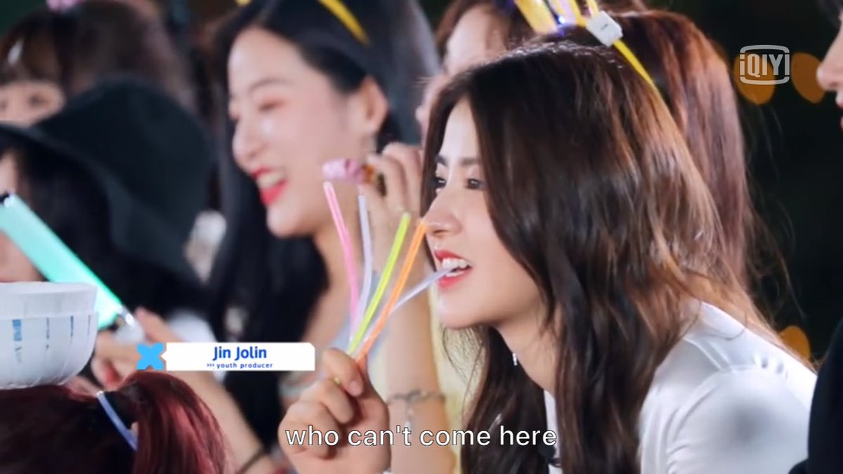 the glow stick on yuyan’s ponytail must have came from zihan i’ve connected the dots