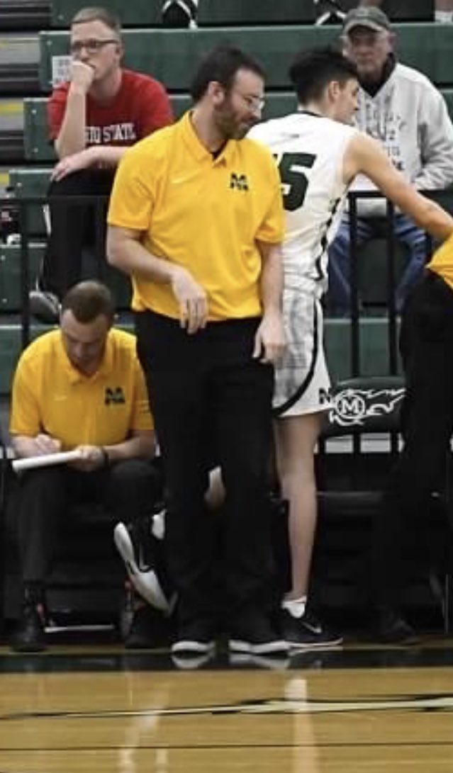 CoachTMonahan's tweet photo. 🏀MOVING ON ⬆️🏀 Also excited to announce @CoachSwanney will be moving up to assistant Varsity coach for the ‘20-‘21 season. Congrats James! #RestoreTheLEGACY #RocketBall https://t.co/sWwuLjUnrm