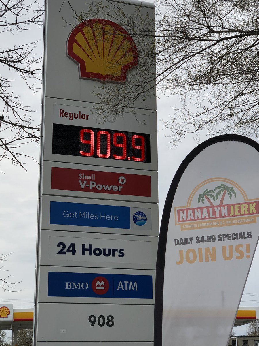 Wayne_Pau's tweet photo. @JohnTory @cityoftoronto does this count as #pricehike? $900+/L Maybe you need to investigate? 😆#COVID19 #fuelhikefury https://t.co/S7bxPXXcSN
