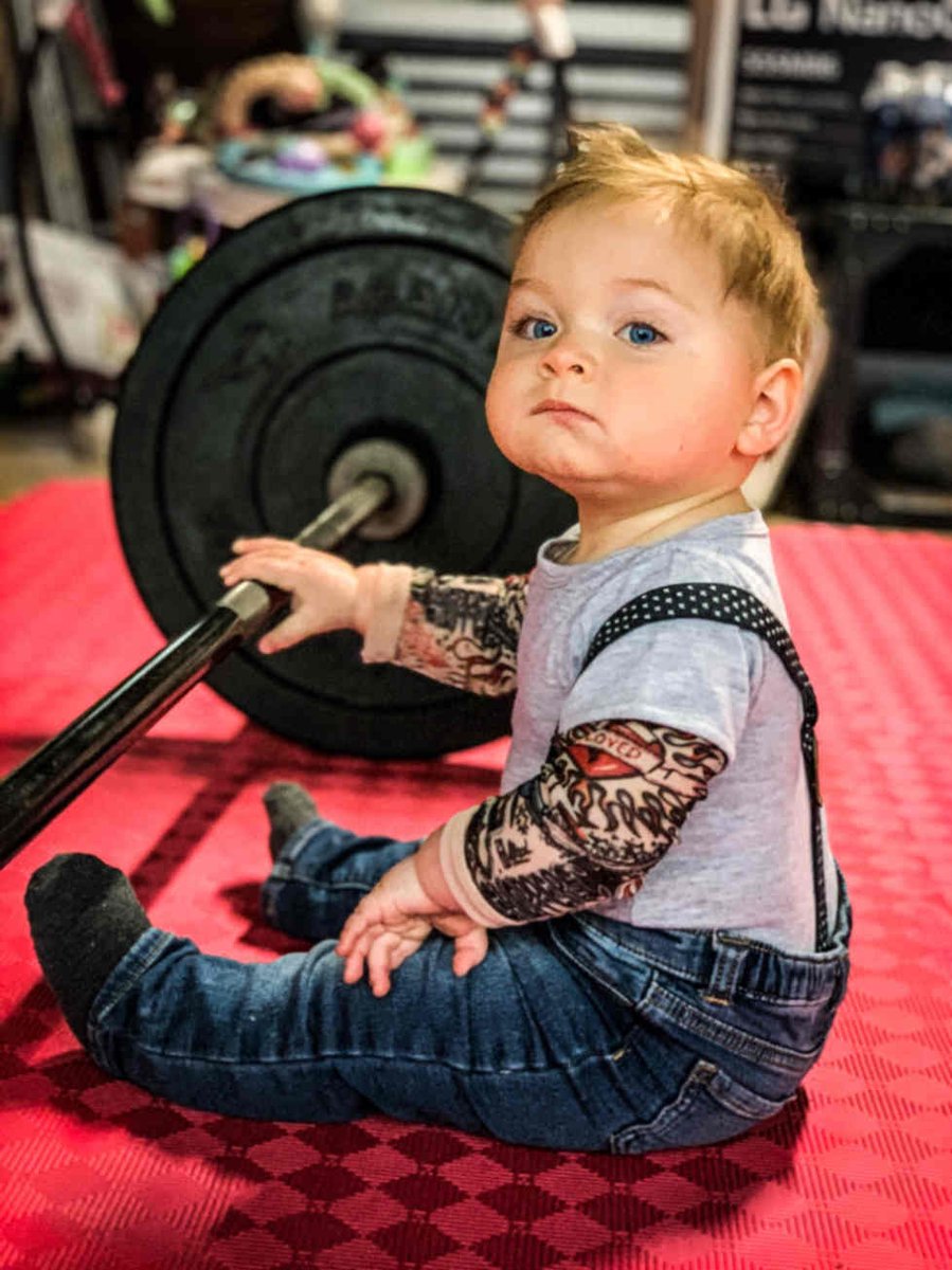 kurtwuckertjr's tweet photo. He wanted to look more like a cool kid, so we obliged him today in our weight room, and dressed him up like a bro.
#Bronin
#RoninAtlas
#RoninOnChain https://t.co/bpRYP3xpqx https://t.co/M7SPtuWdl5