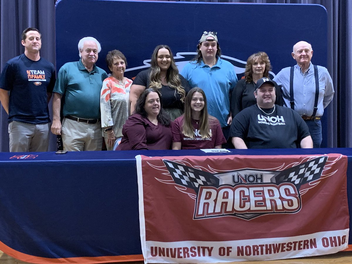 Aleigh Richardson of Madison Southern signs to play college basketball at the University of Northern Ohio.