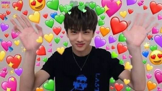 from_grass's tweet photo. Heyy yeorubun,
Let's support our idols and help them in any way we can 
 Here is my love for y'all kpop fans out there and follow @Thekpopfamily1 💚💚
#respectkpop #supportkpop 
#saynototrollkpop https://t.co/vL9gTZcb1g