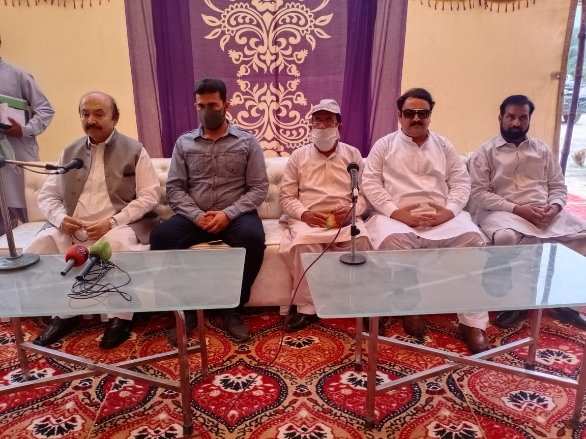 PTIPunjabPK's tweet photo. Minister for Forest @SardarSibtain
has chaired the #PMCOVIDFORCE orientation session of volunteers at Tehsil #Piplan, #DistrictMianwali where volunteers were given necessary instructions to facilitate local and district administration https://t.co/M9tp0nM8sF