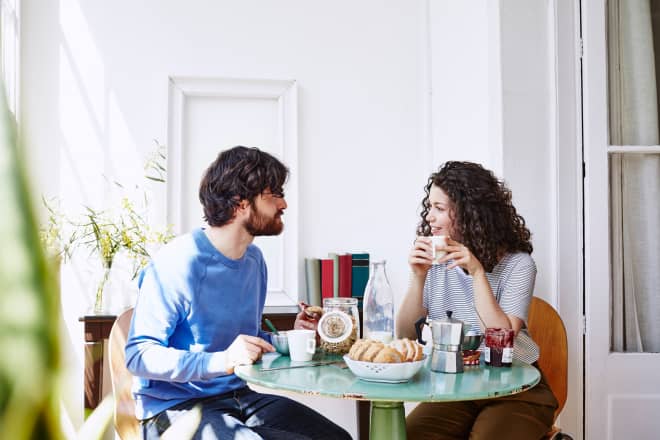 intl_connection's tweet photo. 5 Tips for Living with a Messy Partner, According to Relationship Experts https://t.co/W30yuvn5Un https://t.co/ce1ZZbAOp0