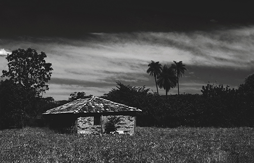 EDGEofHUMANITY's tweet photo. Simple Lives Off The Grid In Brazil’s Backlands
https://t.co/yfpfEwbyhd
#OffTheGrid #Brazil #Backlands #DocumentaryPhotography #Photography #Blackandwhitephotography https://t.co/cUdv6VOMZL