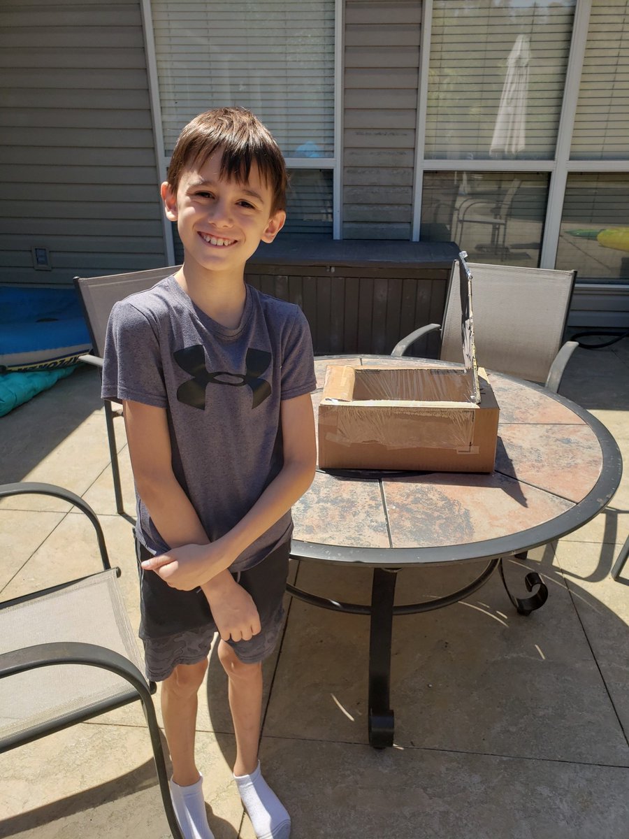 stppschools's tweet photo. Mandeville Middle fourth-grader Landon created a “Solar S’mores Cooker” as part of the lesson his teacher Ms. Belloni posted in his Google Classroom.
It demonstrates the transfer of solar energy to heat energy…and how yummy s’mores would be right about now.
#STPPSConnected https://t.co/Cp7rqeFqIV