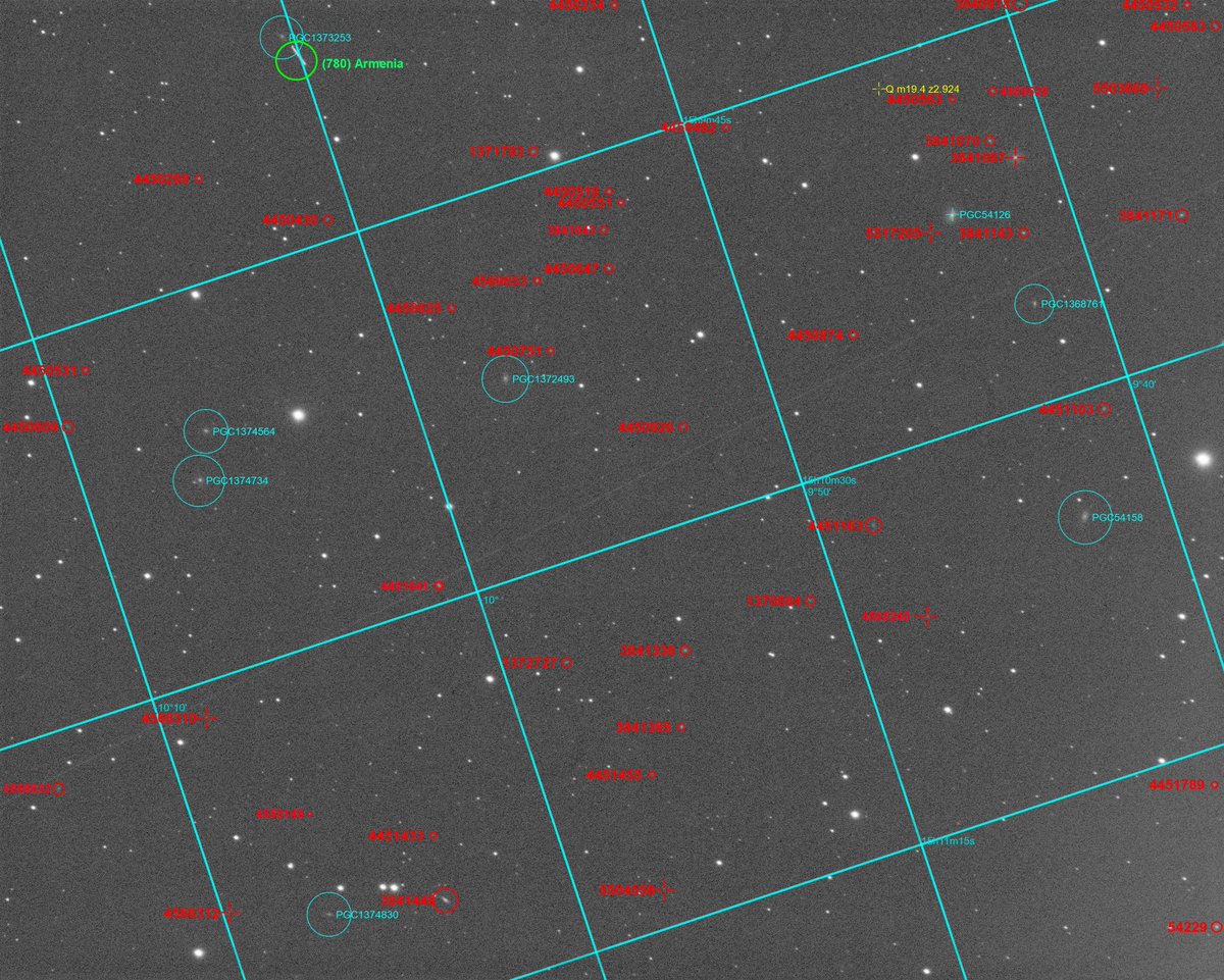 This is not a pretty picture, but is included in my new page on my website 'Interesting images' swagastro.com/interesting-im… This image show an asteroid, faint galaxies and a quasar. 

Is this an interesting image? Would you like to see me continue this page on my website?