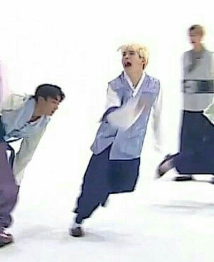 Bts pictures without context ; a thread