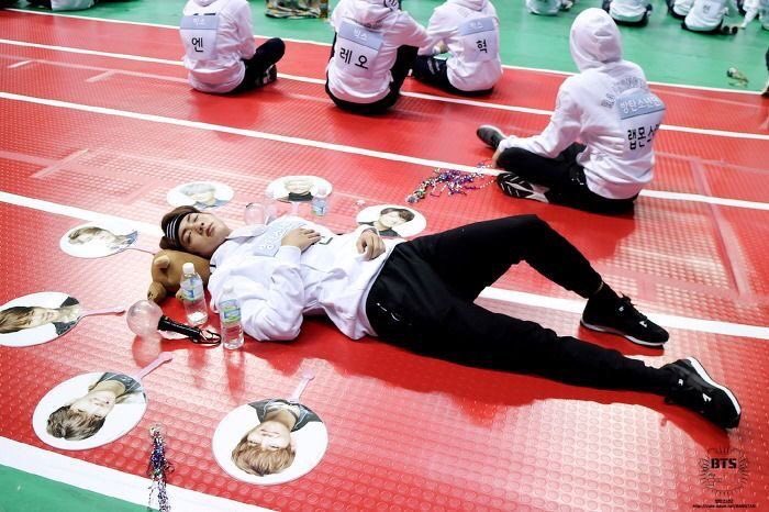 Bts pictures without context ; a thread